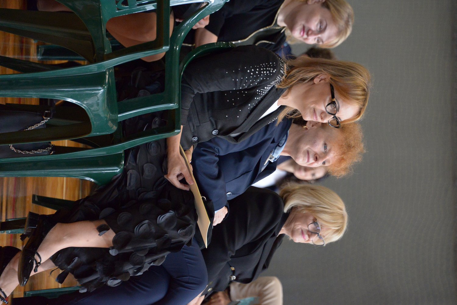 BOCHNIA. Burmistrz nagrodziła nauczycieli i uczniów z miejskich placówek oświatowych [ZDJĘCIA, LISTA]