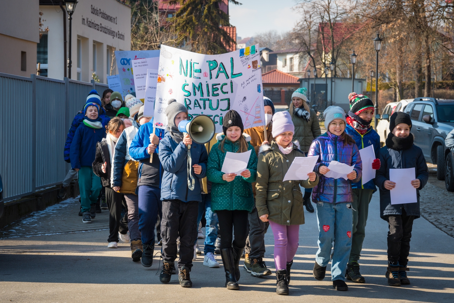 Nie pal śmieci – proszą dzieci! Czyste powietrze – czysty klimat! Środowisko ponad wszystko! [ZDJĘCIA]