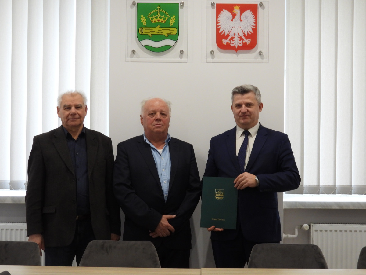 GMINA DRWINIA. Podpisano umowę z wykonawcą. Powstaną kolejne kilometry kanalizacji