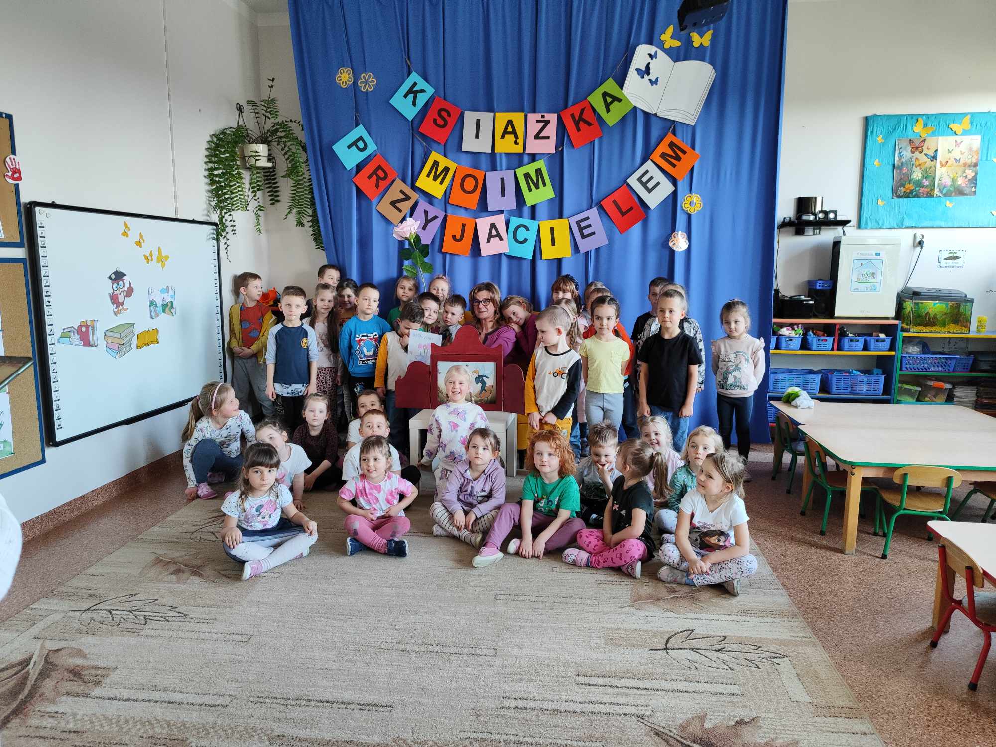 KRZECZÓW. Książka moim przyjacielem” – akcja czytelnicza w przedszkolu [ZDJĘCIA]