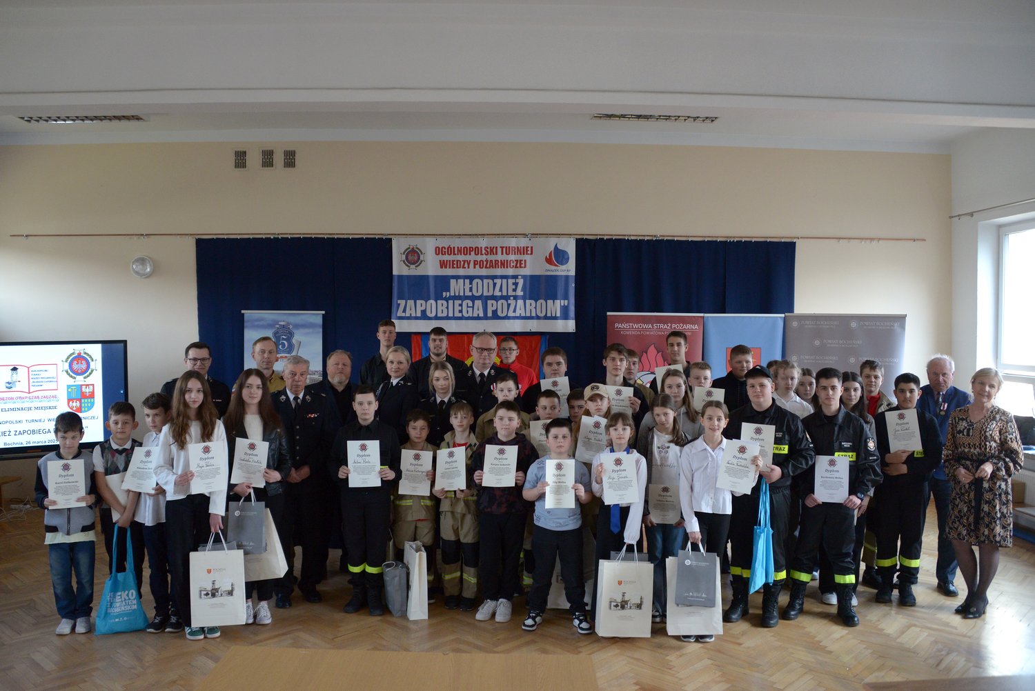 BOCHNIA. XV Jubileuszowe Miejskie Eliminacje Ogólnopolskiego Turnieju Wiedzy Pożarniczej „Młodzież zapobiega pożarom” [ZDJĘCIA]