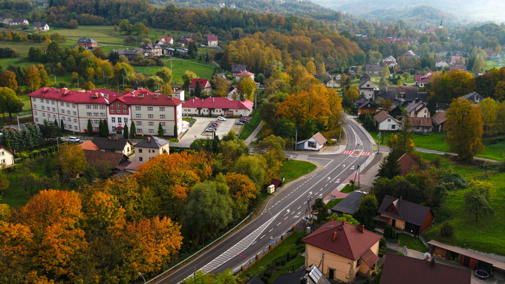Zespół Szkół im. Świętej Jadwigi Królowej w Żegocinie