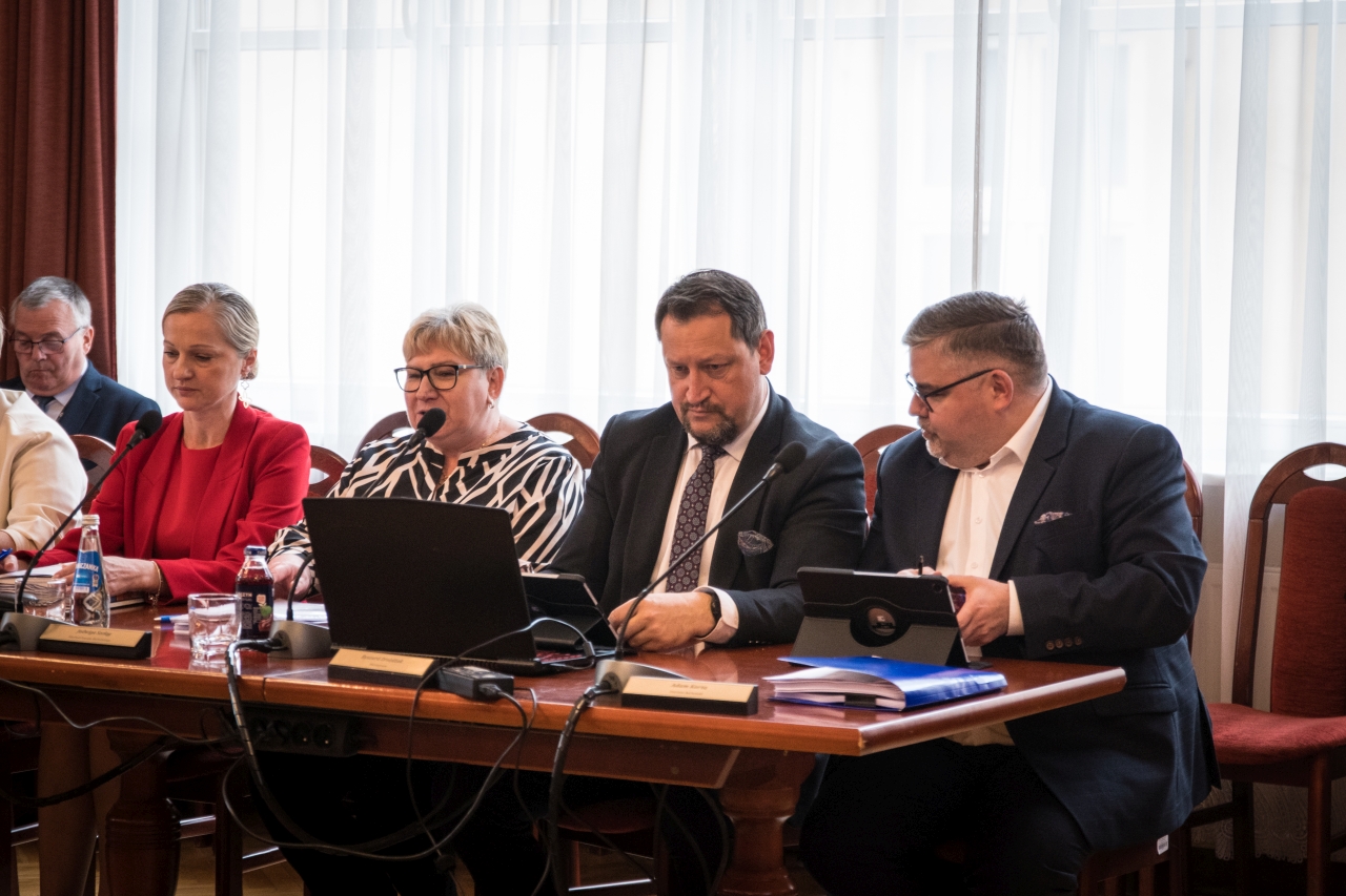 POWIAT BOCHEŃSKI. Rada Powiatu Bocheńskiego udzieliła absolutorium Zarządowi [ZDJĘCIA]