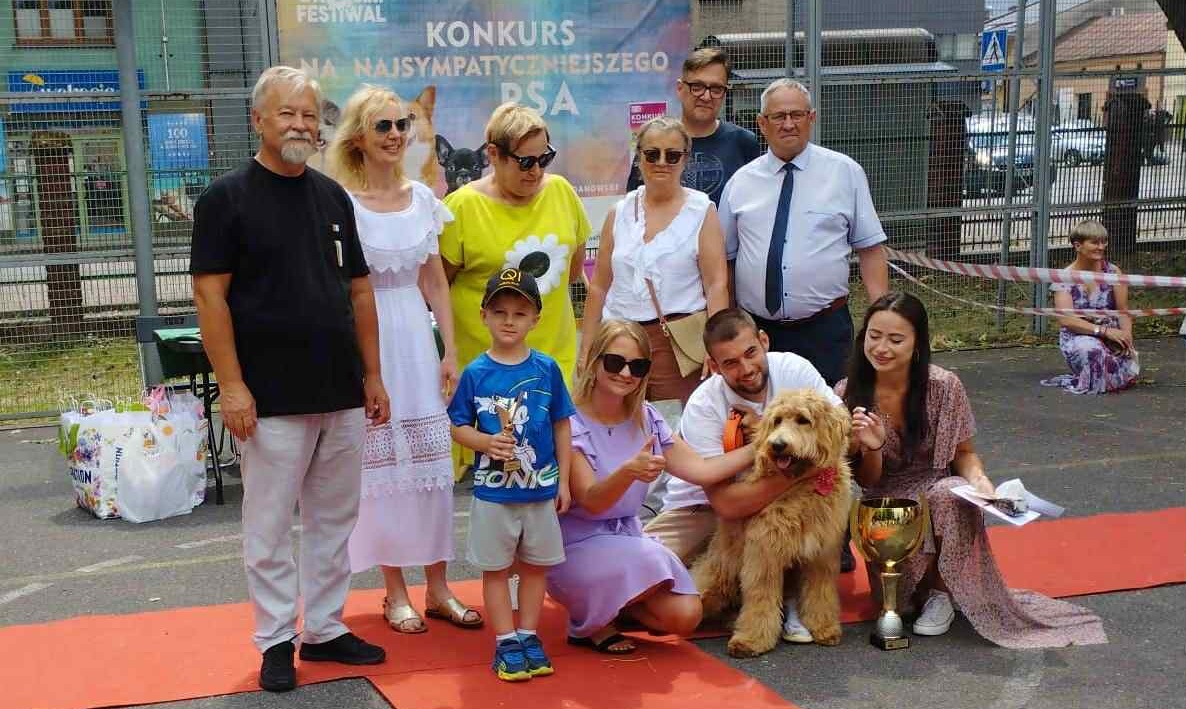 BRZESKO. Czika i Wafel to najsympatyczniejsze psy w Brzesku! [ZDJĘCIA]