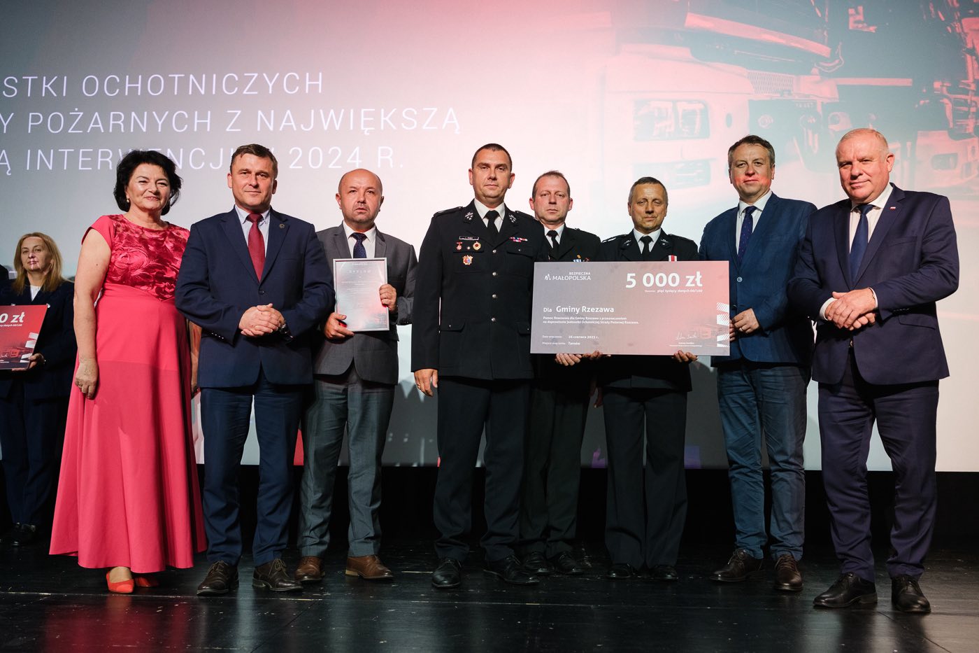 GMINA RZEZAWA. OSP z Rzezawy została nagrodzona za największą ilość interwencji w powiecie bocheńskim w 2024 roku