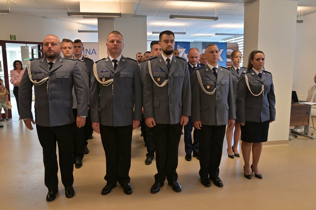 BRZESKO. Mundurowi z powiatu brzeskiego celebrowali Święto Policji [ZDJĘCIA]