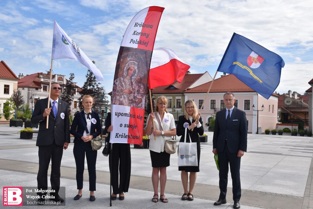 BOCHNIA. Stowarzyszenie Bocheńskie zawnioskowało do władz miasta o nazwanie jeden z ulic, placu bądź ronda imieniem Ofiar Rzezi Wołyńskiej [ZDJĘCIA, WIDEO]