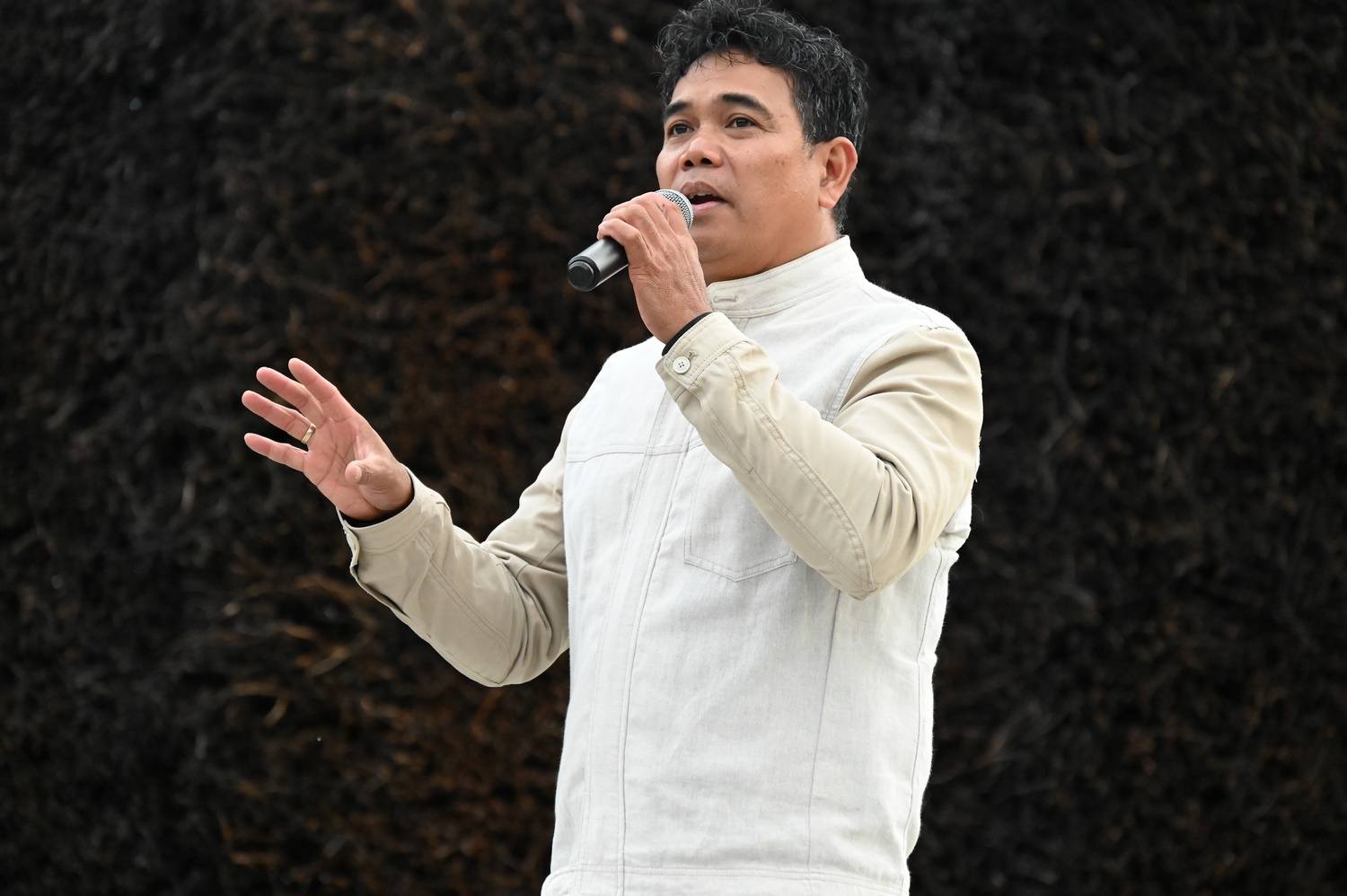 BOCHNIA. W bocheńskiej tężni wystąpił Alexander Martinez – finalista programu Mam Talent [ZDJĘCIA]