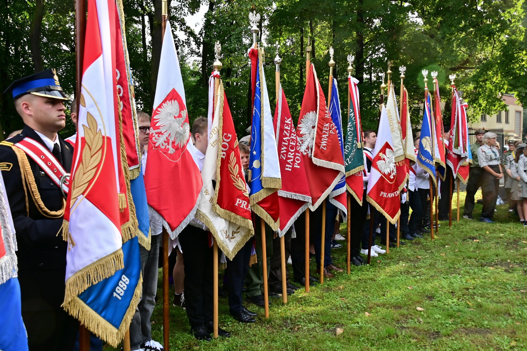 BRZESKO. Pamiętali o 86. rocznicy bombardowania węzła kolejowego Brzesko-Słotwina [ZDJĘCIA]