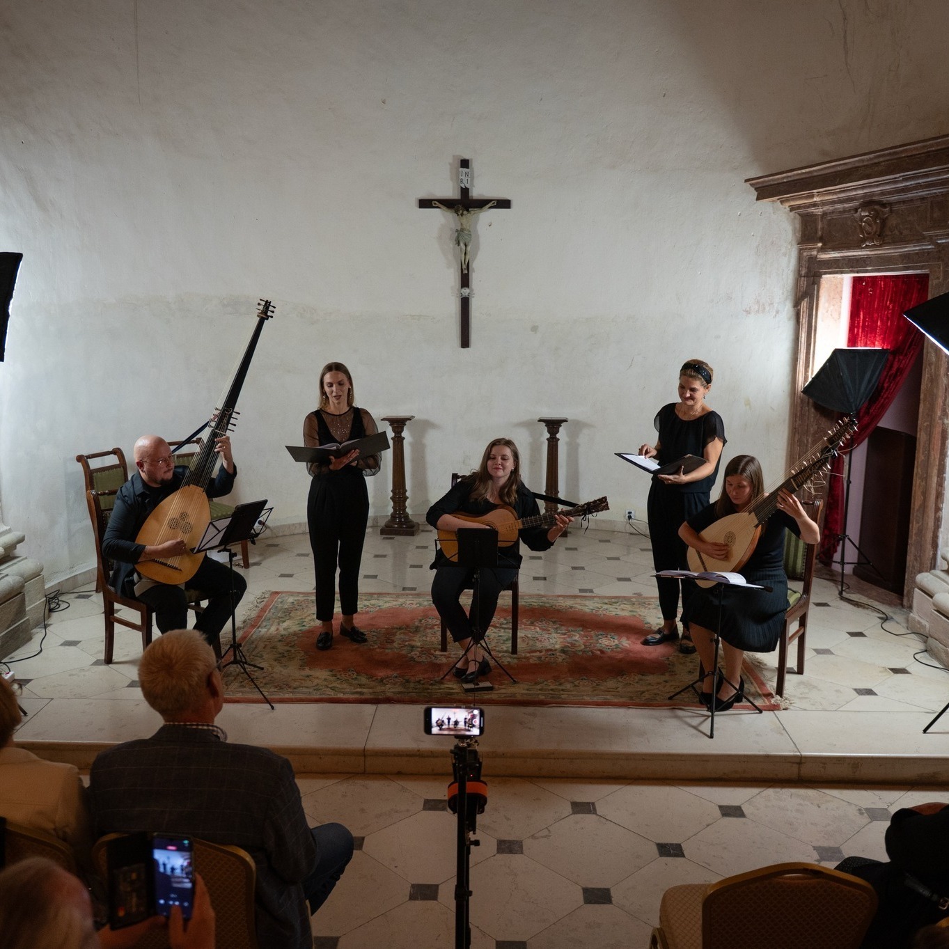 NOWY WIŚNICZ. Barokowa uczta muzyczna na wiśnickim zamku [ZDJĘCIA]