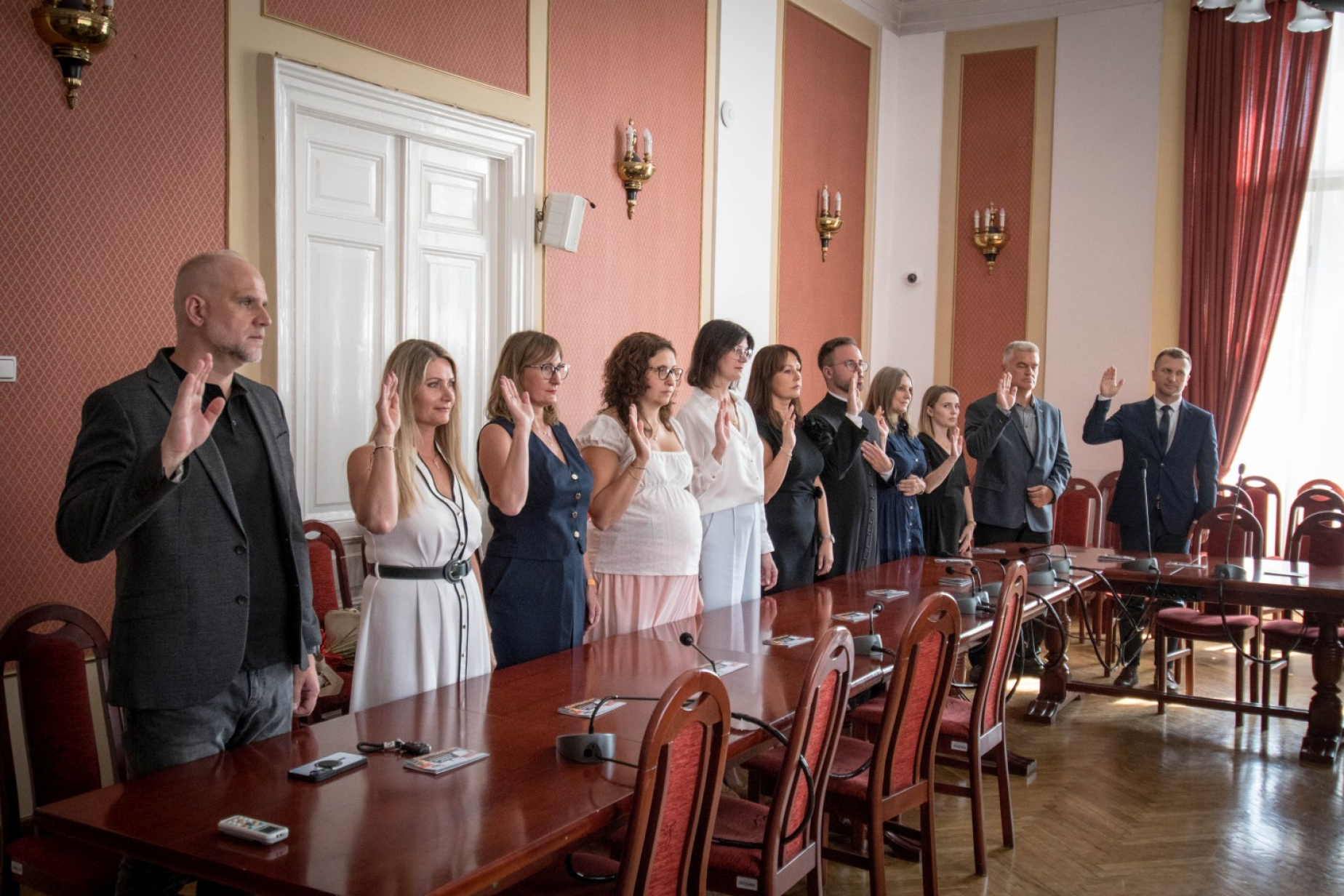POWIAT BOCHEŃSKI. Awanse zawodowe nauczycieli i nominacje dyrektorskie w szkołach Powiatu Bocheńskiego [ZDJĘCIA]