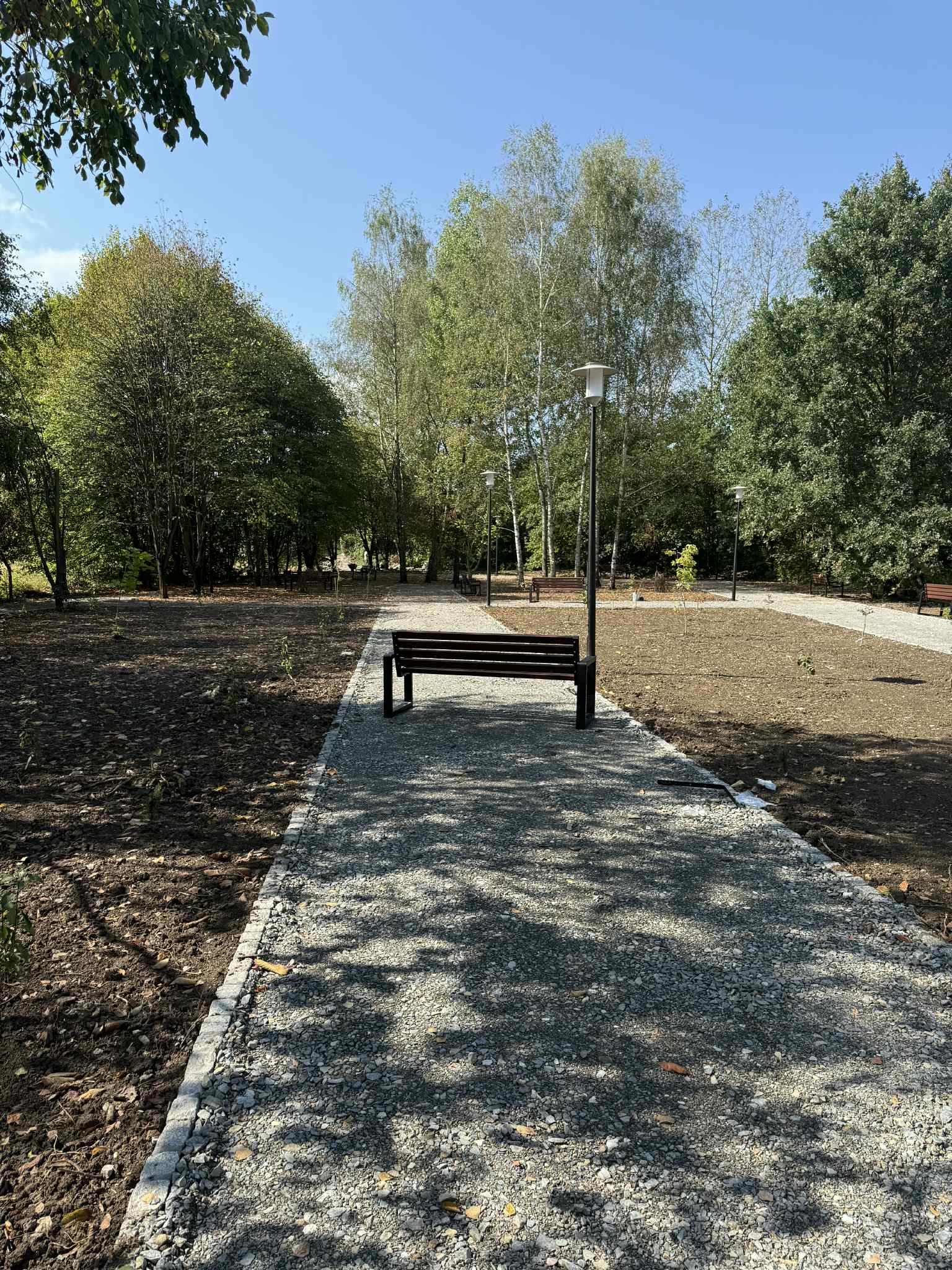 GMINA DRWINIA. Odnowiony park przy szkole i kwietne łaki zrobiły wrażenie