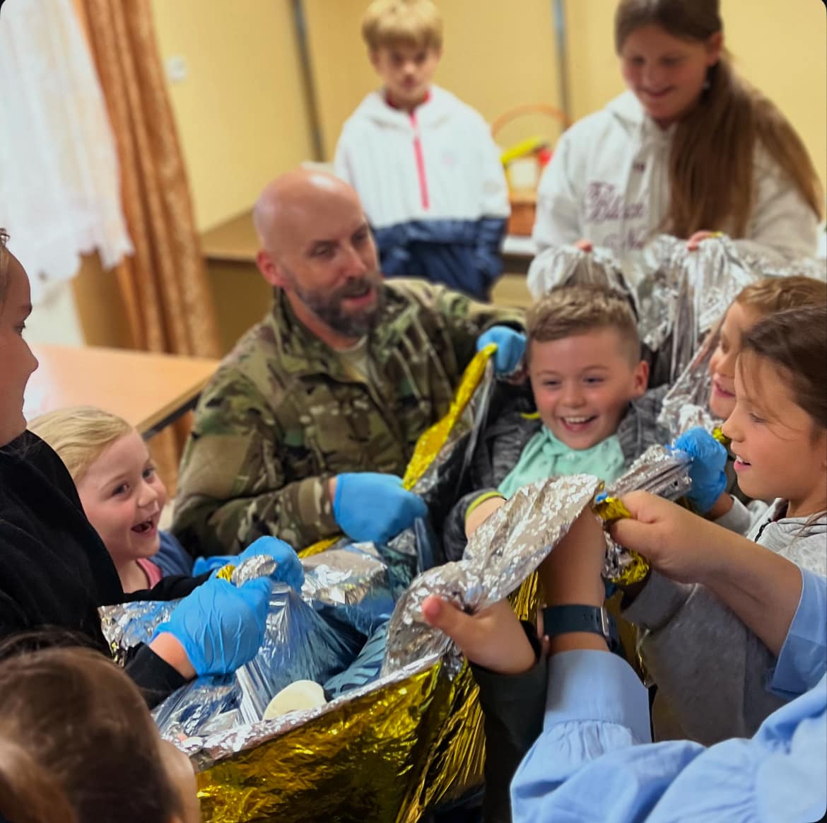 NOWY WIŚNICZ. Uczyli nie tylko najmłodszych, jak udzielać pierwszej pomocy [ZDJĘCIA]