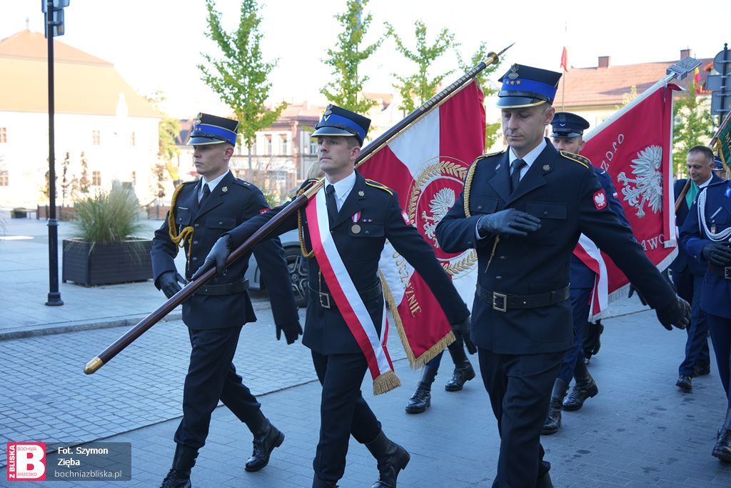 BOCHNIA. Pielgrzymka strażaków i służb mundurowych do Bazyliki św. Mikołaja w Bochni [DUŻO ZDJĘĆ]