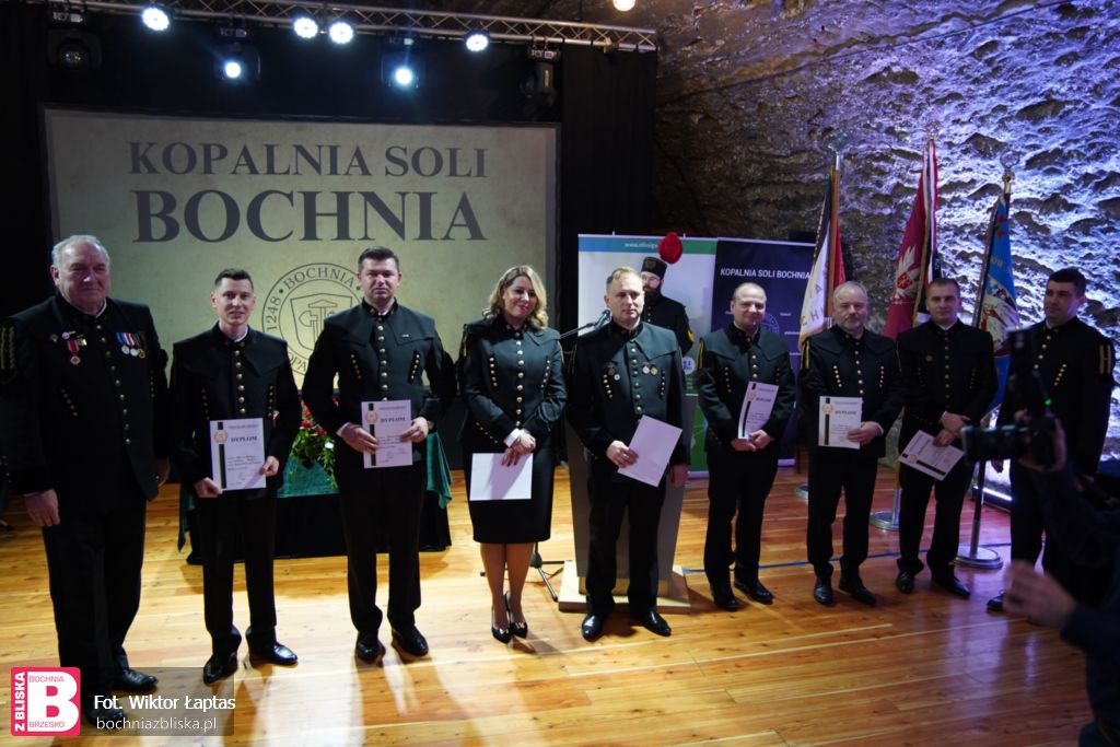 BOCHNIA. O frekwencyjnym rekordzie i inwestycjach w bocheńskiej kopalni – podczas tradycyjnej Barbórki [ZDJĘCIA]
