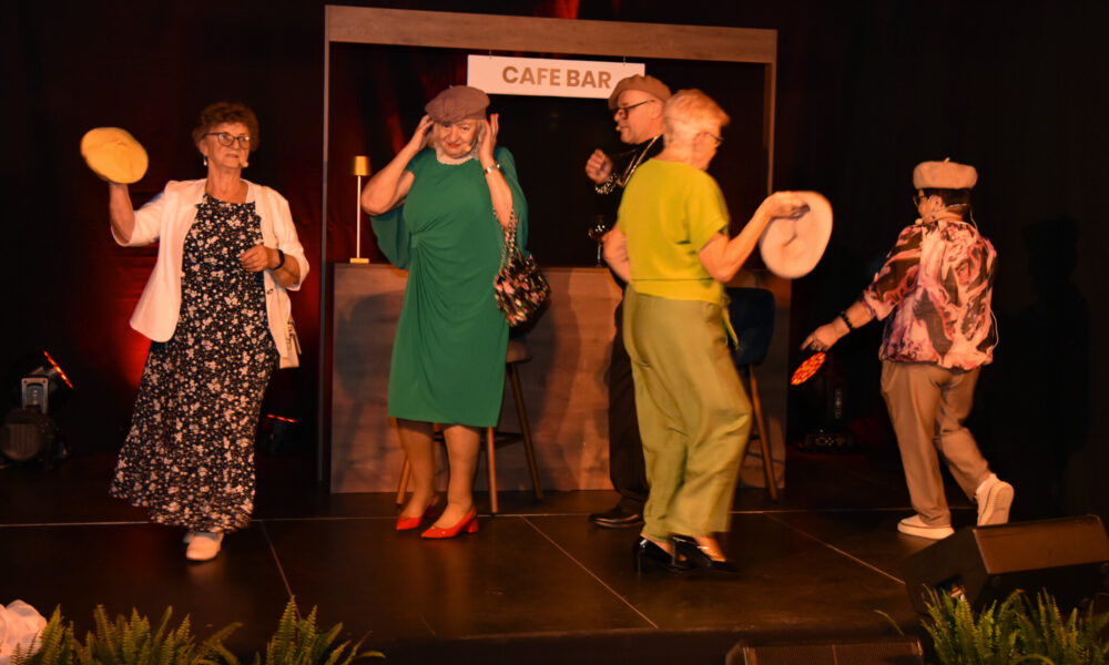 GMINA GNOJNIK. Premiera spektaklu „Jeszcze w zielone gramy” [ZDJĘCIA]