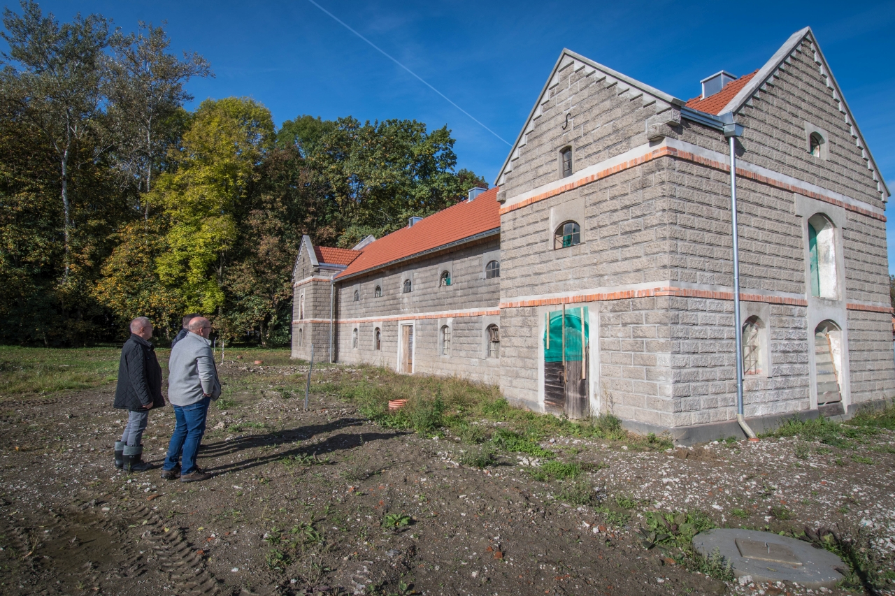 POWIAT BOCHEŃSKI. Kolejne zabytki Bocheńszczyzny odzyskały dawny blask [ZDJĘCIA]