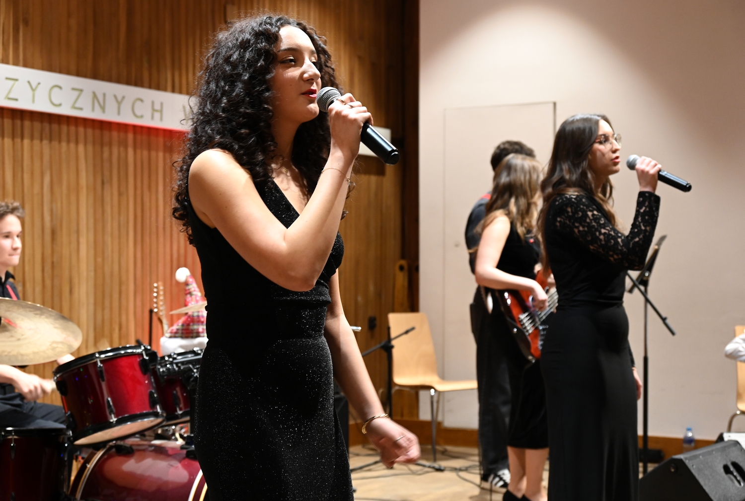 BOCHNIA. Wspólne kolędowanie z podopiecznymi Fundacji Wspierania Kultury Młode Talenty [ZDJĘCIA]