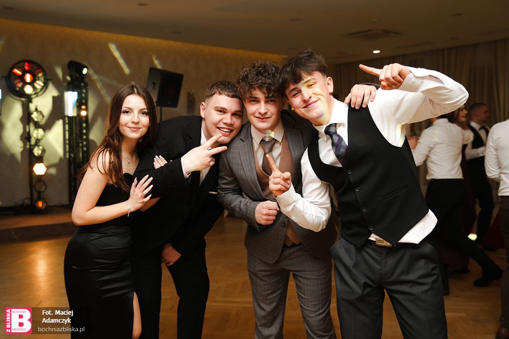 ⚡️💥BOCHNIA. Studniówka ZS nr 2 w Bochni „Budowlanki” [ZDJĘCIA]