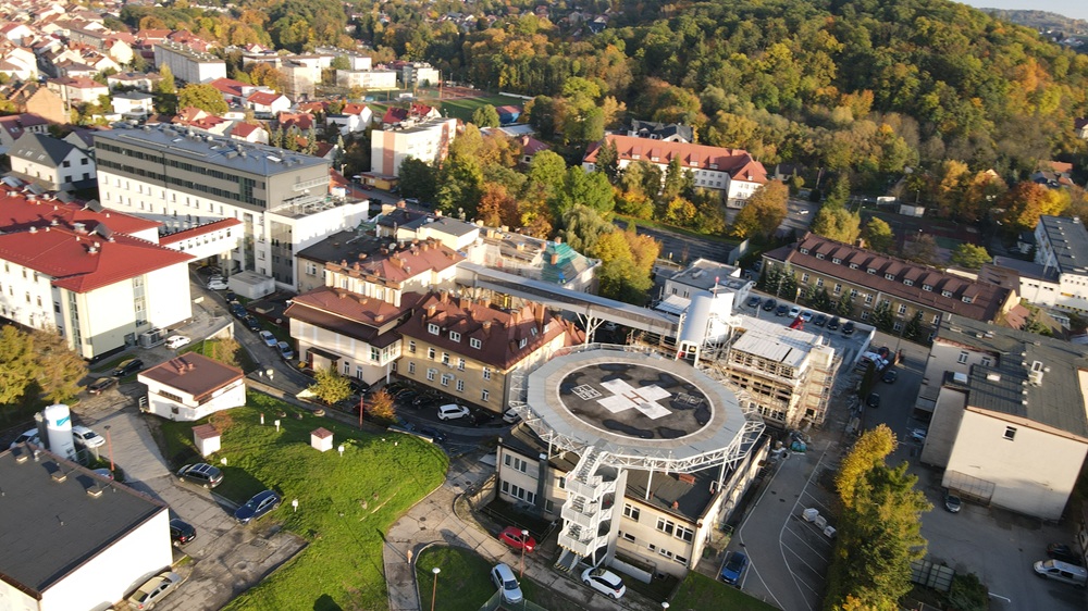 POWIAT BOCHEŃSKI. Ponad 3,6 mln zł z Ministerstwa Zdrowia na przebudowę lądowiska dla helikopterów