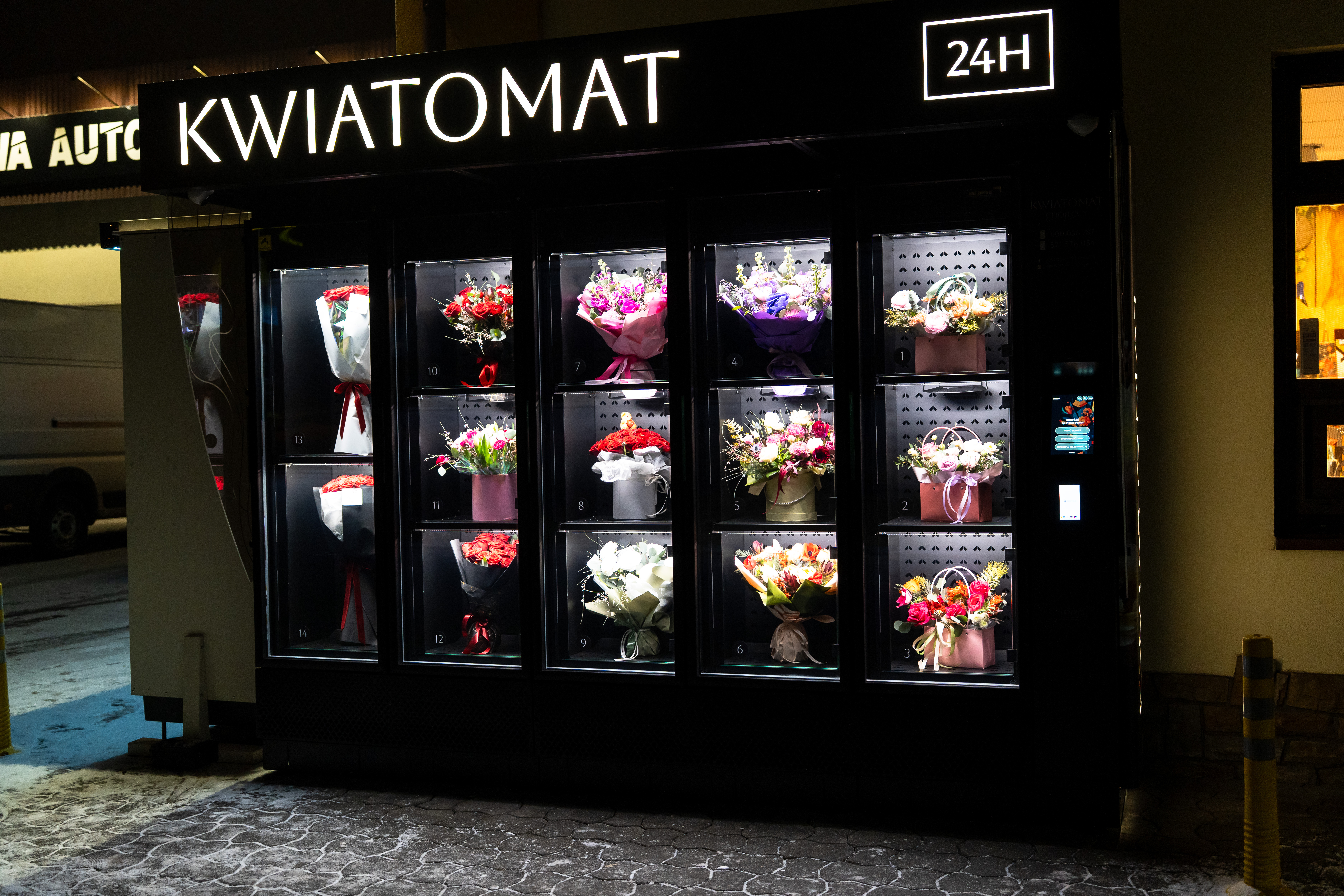 BOCHNIA. KWIATOMATY CHOJECCY – U nas piękny bukiet dostaniesz od ręki! [ZDJĘCIA]