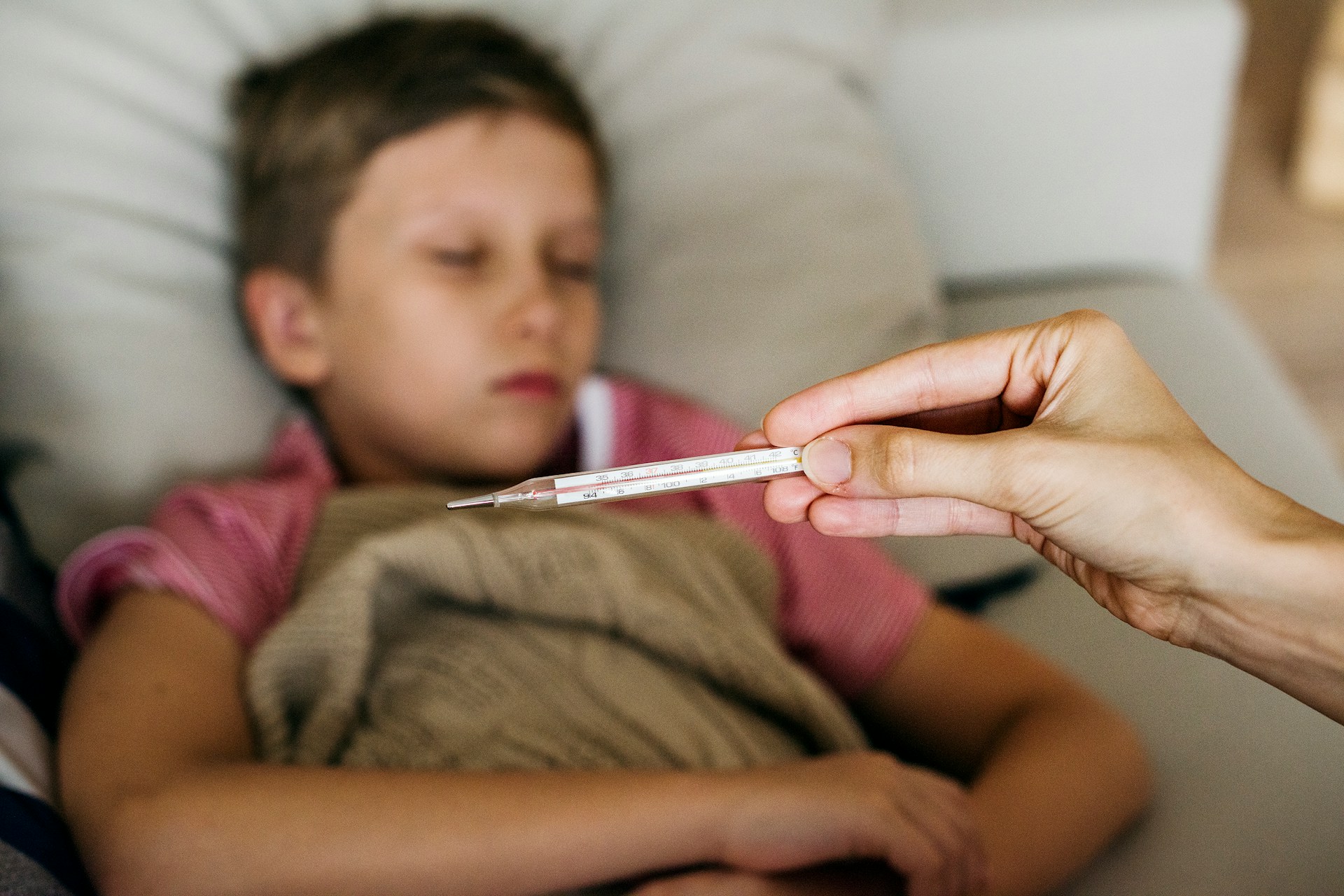 Przeziębienie u dzieci – jak gwałtownie reagować na pierwsze objawy?