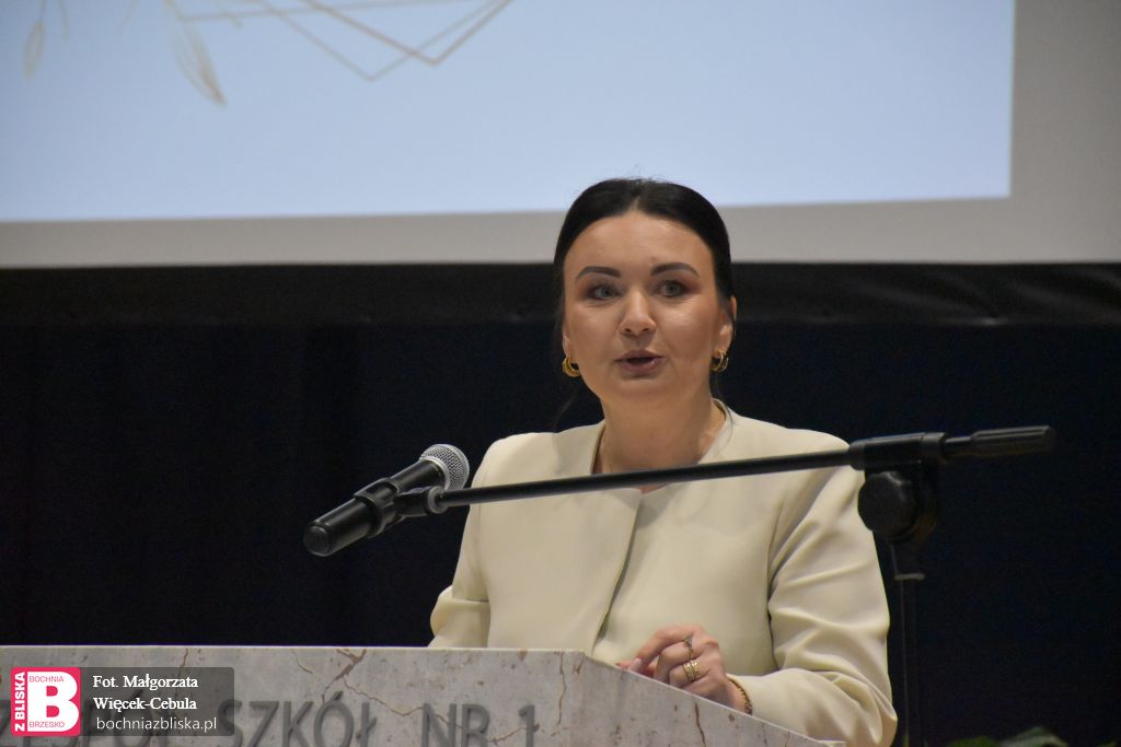 POWIAT BOCHEŃSKI. Sylwia Zajt dyrektor ZS nr 1 w gronie ekspertów przygotowujących nową podstawę programową z „Biznesu i zarządzania”