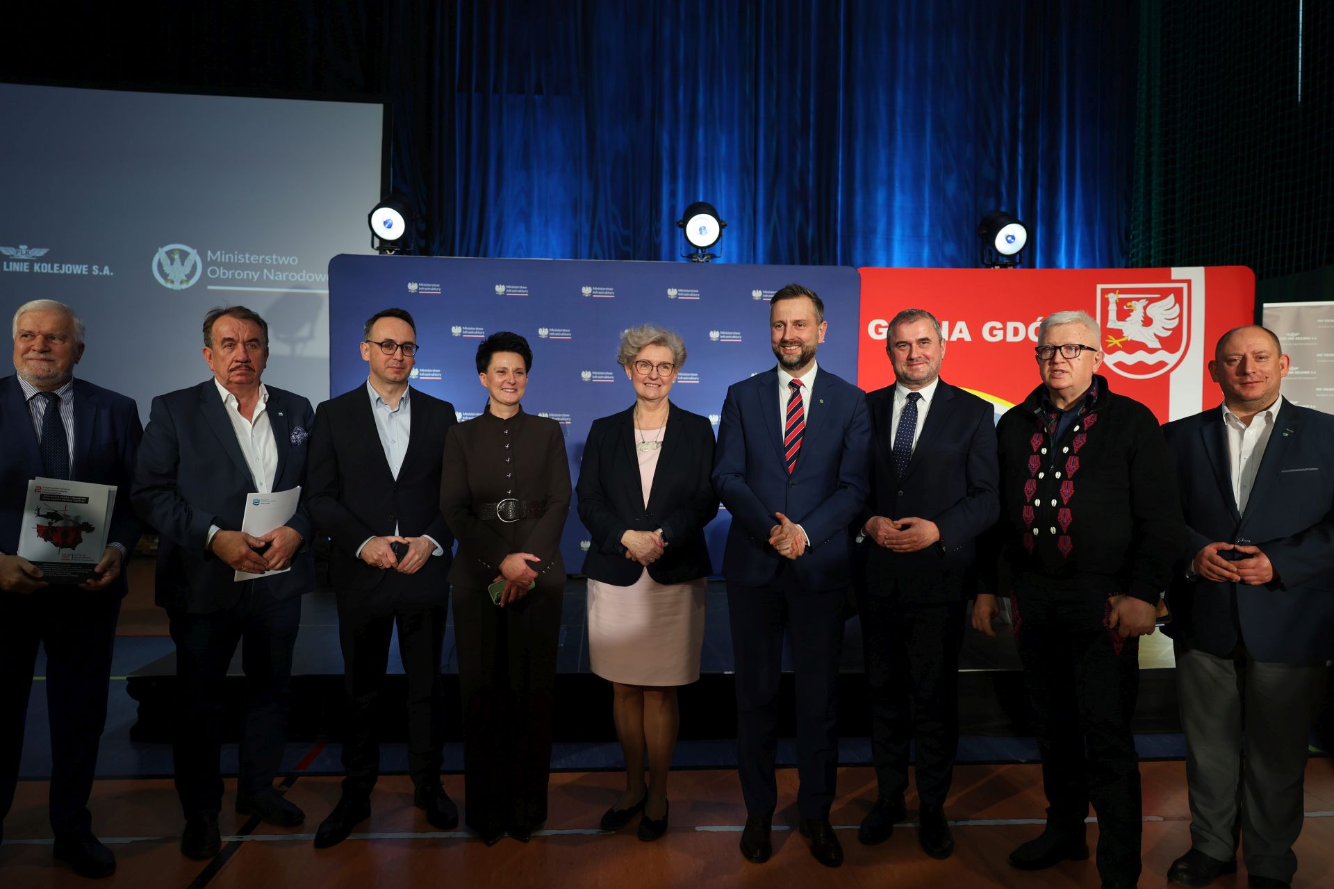 GDÓW. Umowa z wykonawcą nowej linii kolejowej Podłęże-Gdów podpisana! [ZDJĘCIA]