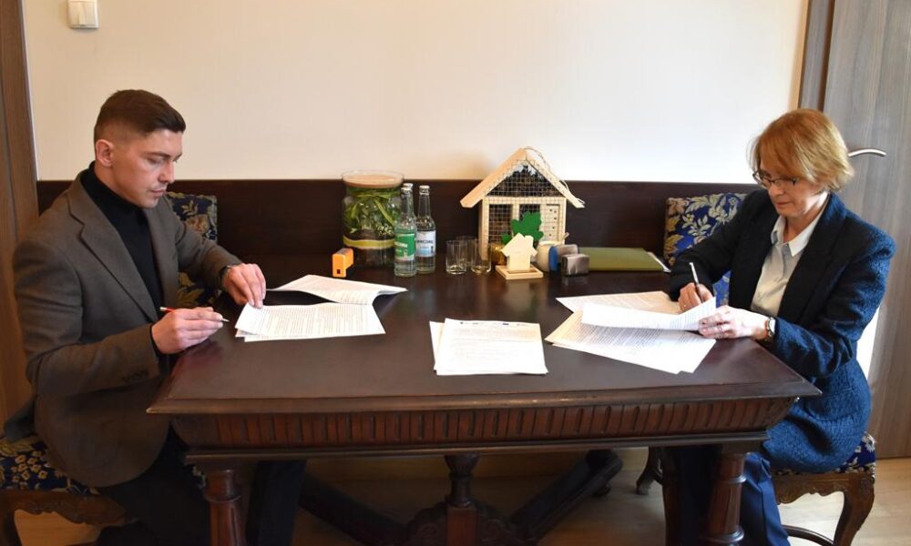 NOWY WIŚNICZ. W Królówce powstanie żłobek. Właśnie podpisano umowę na realizację inwestycji [ZDJĘCIA]