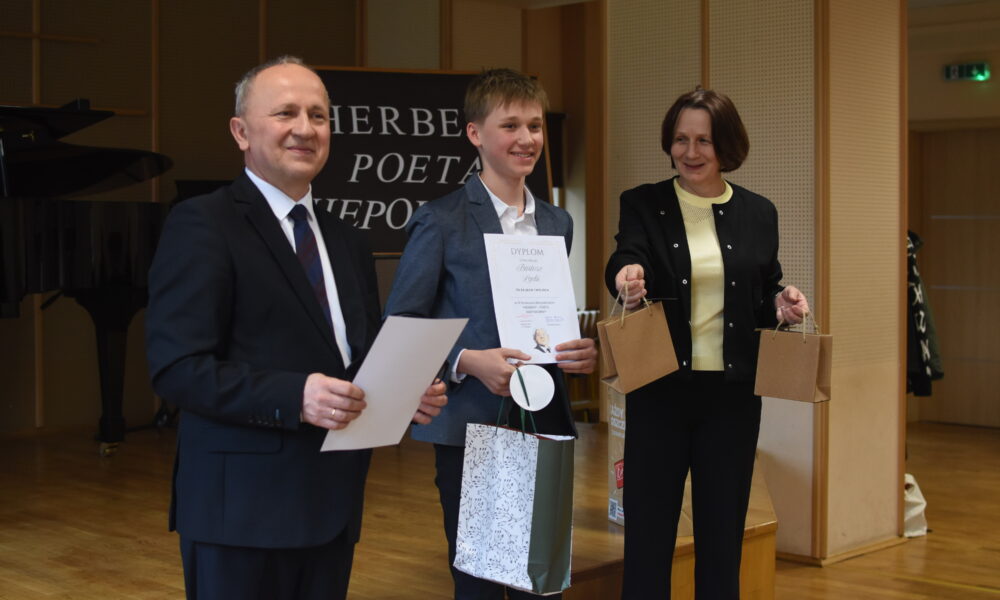 GMINA TRZCIANA. IV Gminny Konkurs Recytatorski „Herbert – poeta niepokorny” [ZDJĘCIA]
