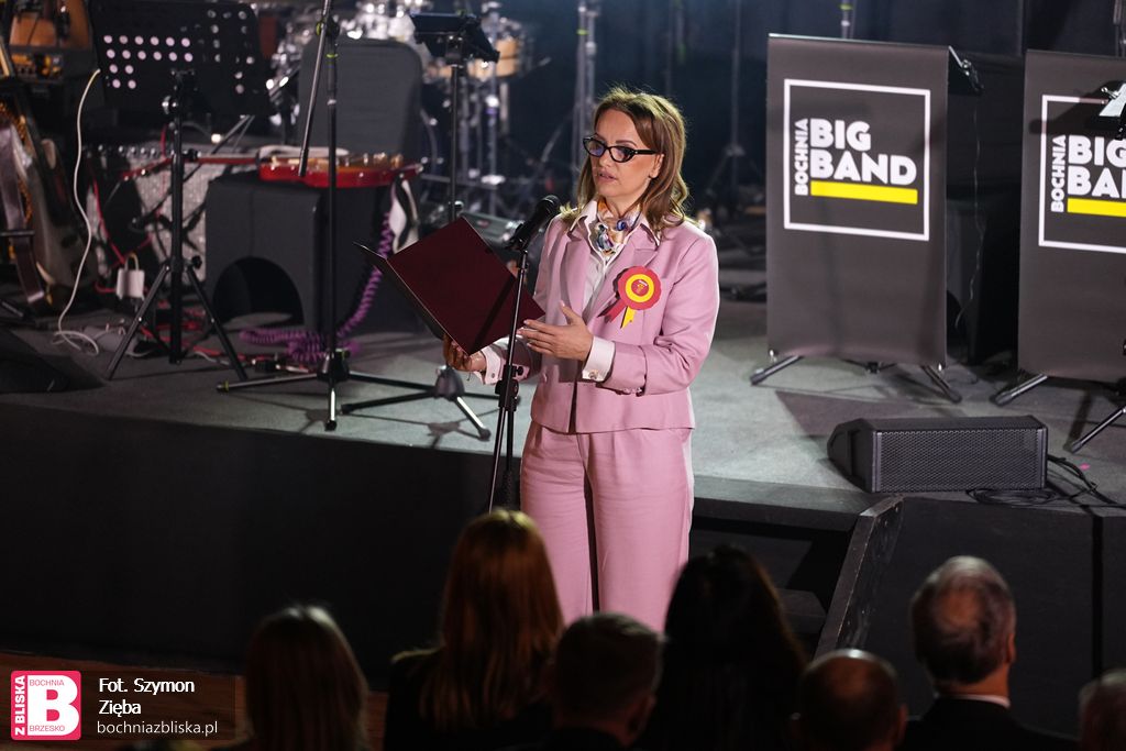 BOCHNIA. Burmistrz Magdalena Łacna złożyła zawiadomienie o przekroczeniu dozwolonej krytyki. Prokuratura analizuje