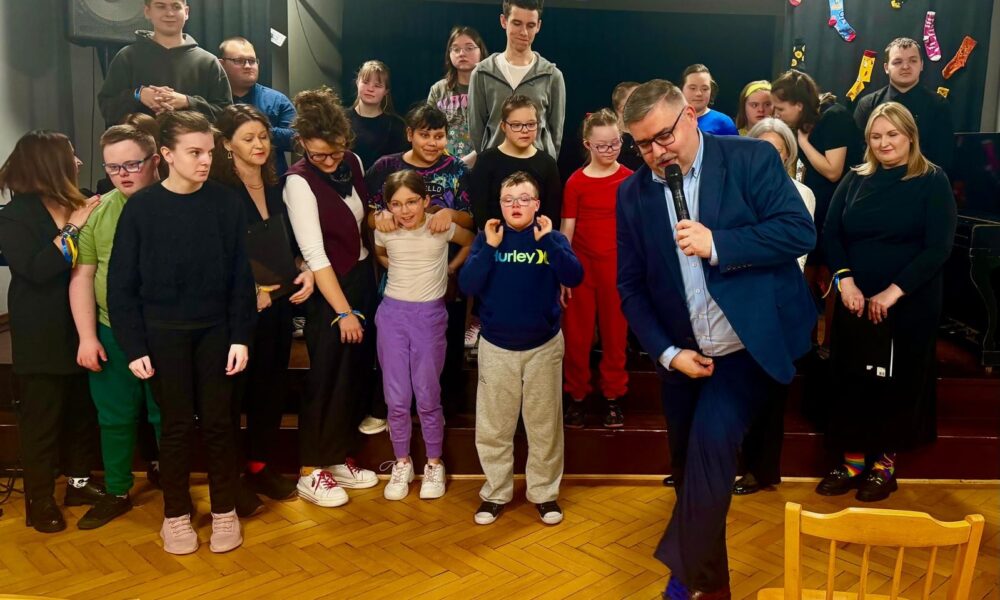 POWIAT BOCHEŃSKI. Kolorowe skarpetki, wielkie serca. Wyjątkowa akcja w SOSW [ZDJĘCIA, WIDEO]