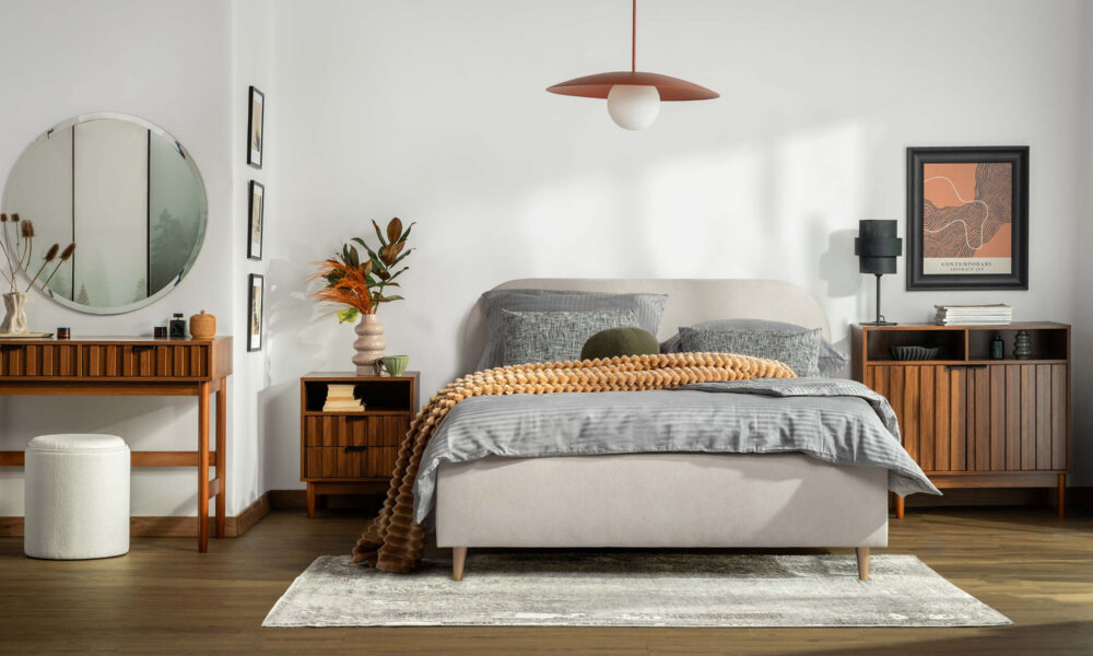 Drewniane, kontynentalne, z pojemnikiem na pościel – na co zwrócić uwagę, kupując łóżko?