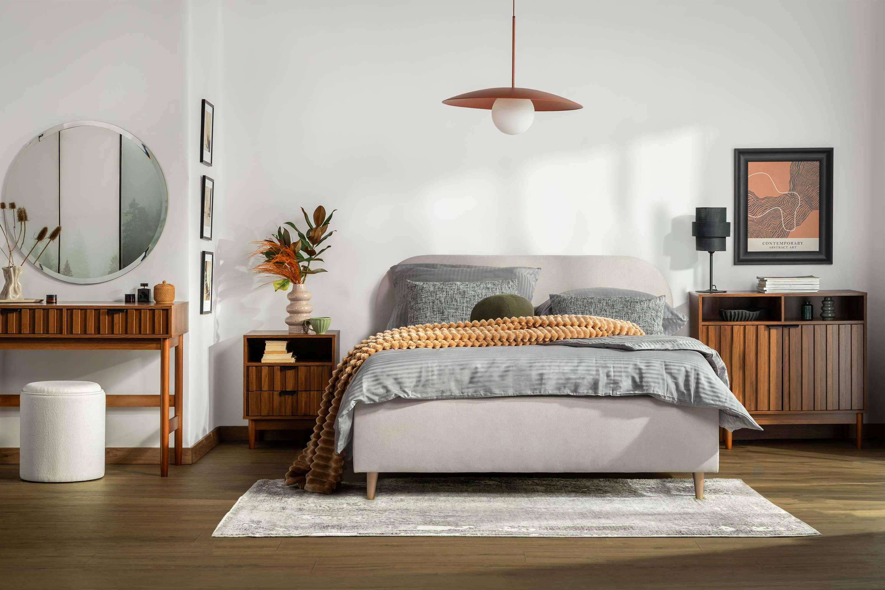 Drewniane, kontynentalne, z pojemnikiem na pościel – na co zwrócić uwagę, kupując łóżko?