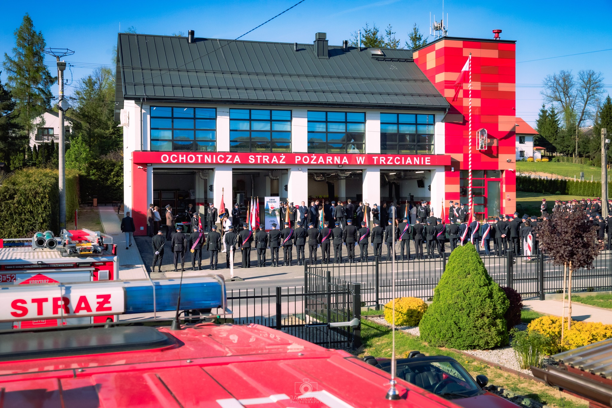 GMINA TRZCIANA. Nowy budynek OSP i Centrum Kultury i Turystyki w Trzcianie [ZDJĘCIA]