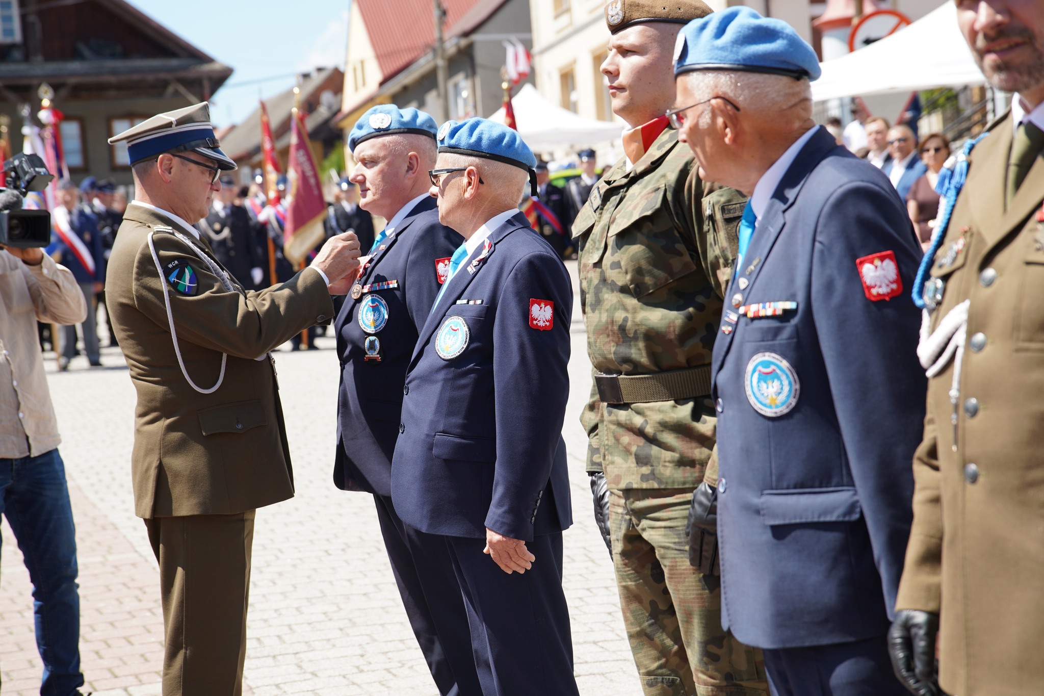 POWIAT BRZESKI. Powiatowe Obchody Dnia Weterana w Czchowie: odznaczenia, wyróżnienia i podziękowania [ZDJĘCIA]