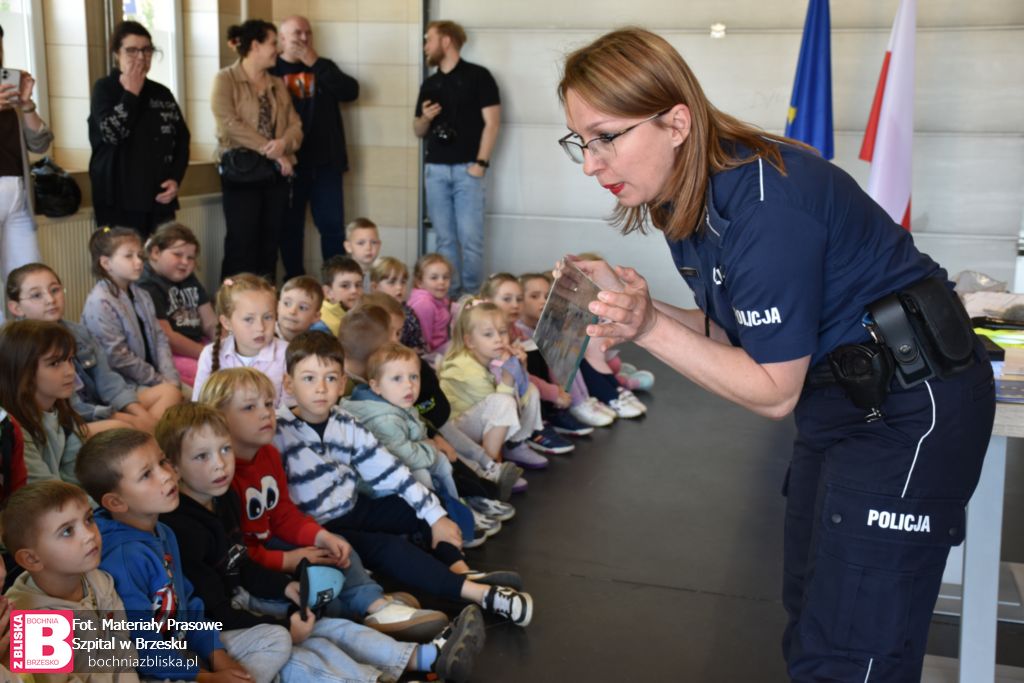POWIAT BRZESKI. Funduszowy Maj w Szpitalu Powiatowym w Brzesku czyli piknik dla maluchów, konferencja dla seniorów [ZDJĘCIA]