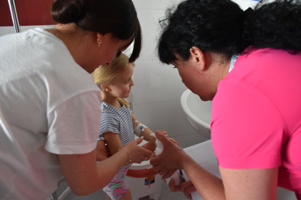 BOCHNIA. Światowy Dzień Mycia Rąk – akcja profilaktyczna w bocheńskim szpitalu