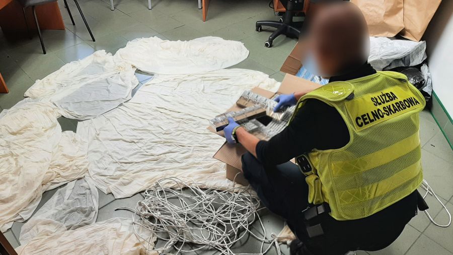 POWIAT BRZESKI. Balony z Iwkowej transportowały 180 tys. sztuk papierosów – NOWE INFORMACJE