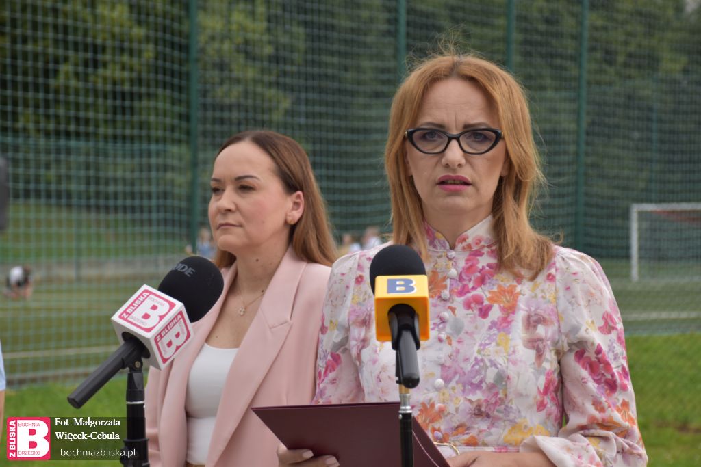 BOCHNIA. Burmistrz i dyrektor MZE pochwaliły się tym, co zrobiły w oświacie [ZDJĘCIA, WIDEO]