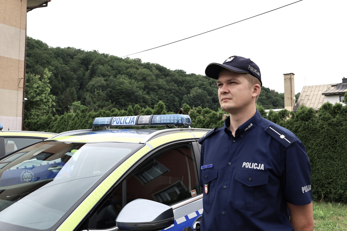 POWIAT BRZESKI. Nowe radiowozy dla policjantów. Będą patrolowały drogi Czchowa, Gnojnika i Iwkowej [ZDJĘCIA]