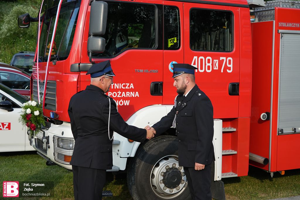 NOWY WIŚNICZ. OSP w Chronowie uroczyście powitała nowy samochód [ZDJĘCIA]