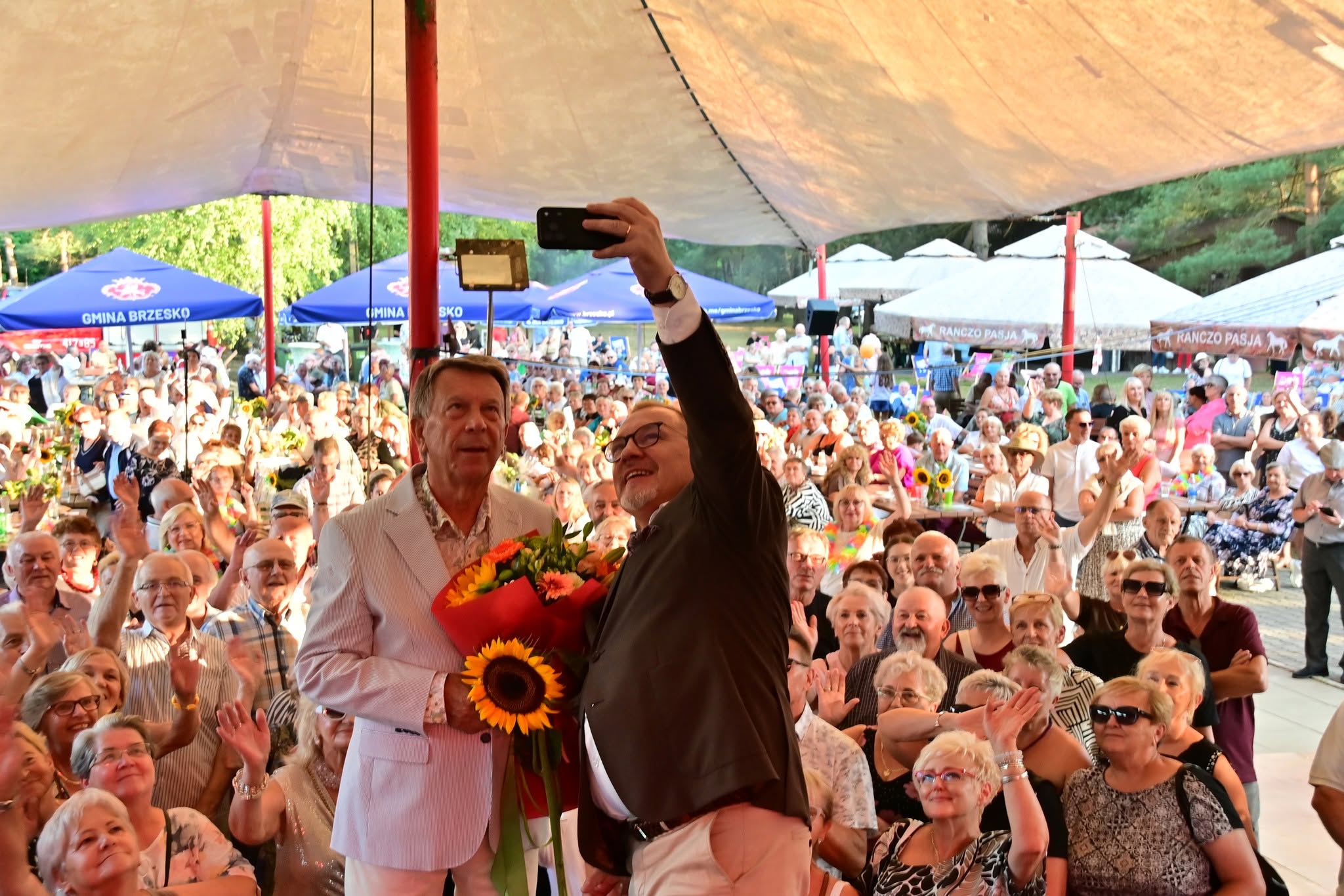 BRZESKO. Senior Party i koncert Wojciecha Gąssowskiego [ZDJĘCIA]
