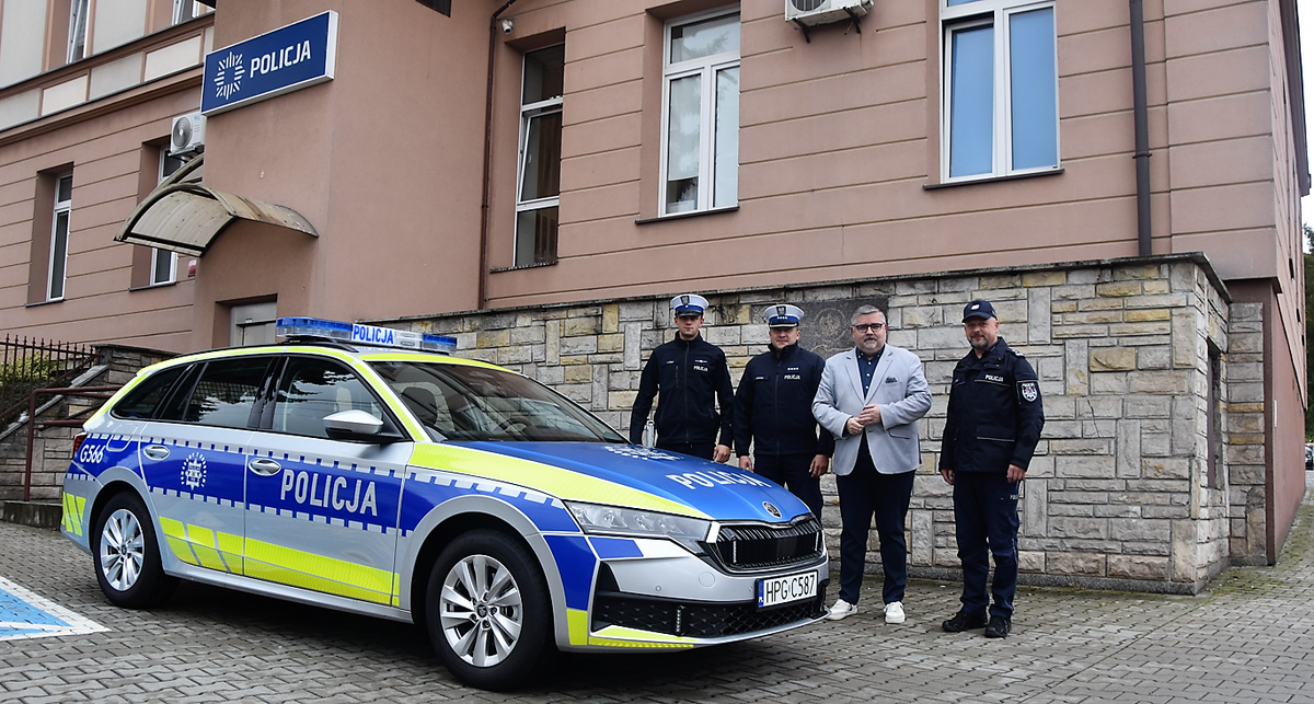 POWIAT BOCHEŃSKI. Nowy radiowóz policjantów Wydziału Ruchu Drogowego